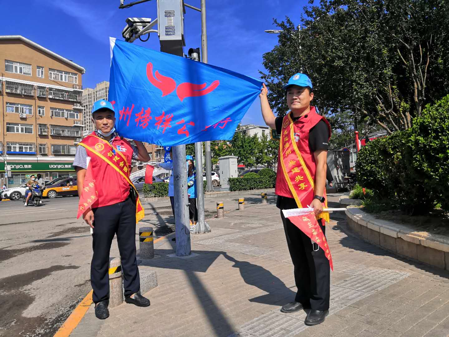 <strong>大膽老外老女人D口交陰部老太太</strong>